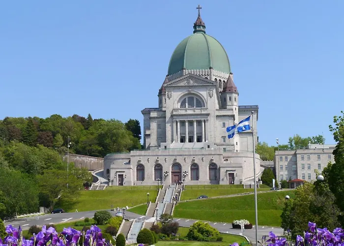 Holiday Inn Express Montreal Airport - St-Laurent By Ihg