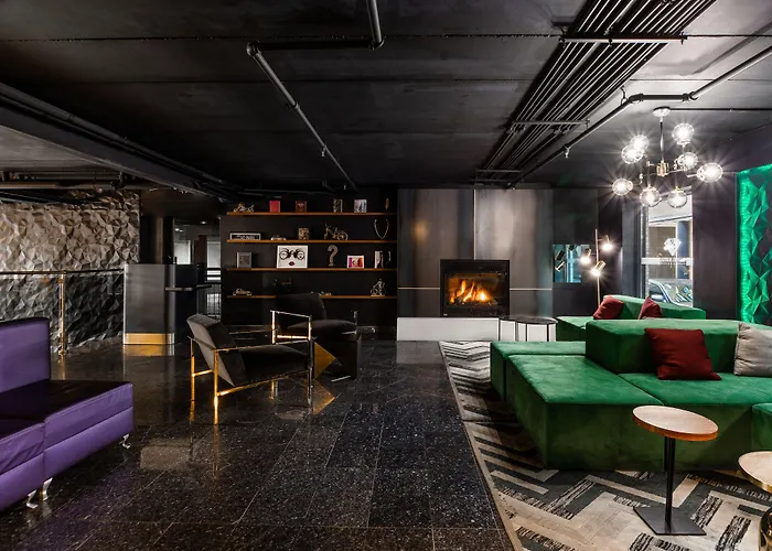 Lelux Hotel Montreal